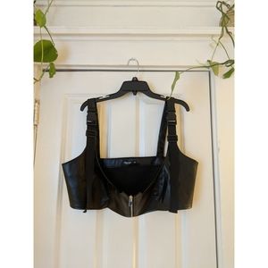 Buckle harness top 🔥